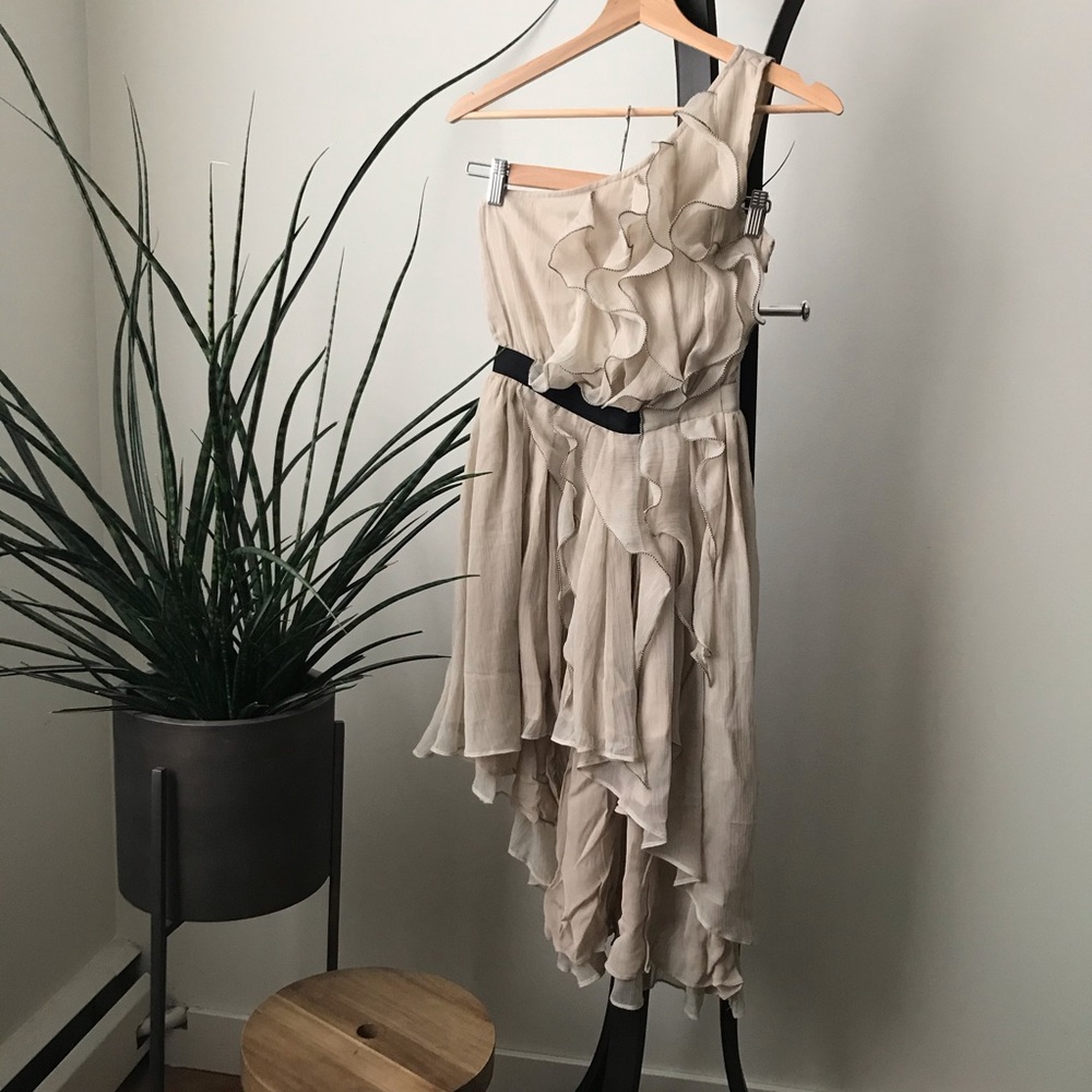 One shoulder fluttery dress with asymmetrical hem